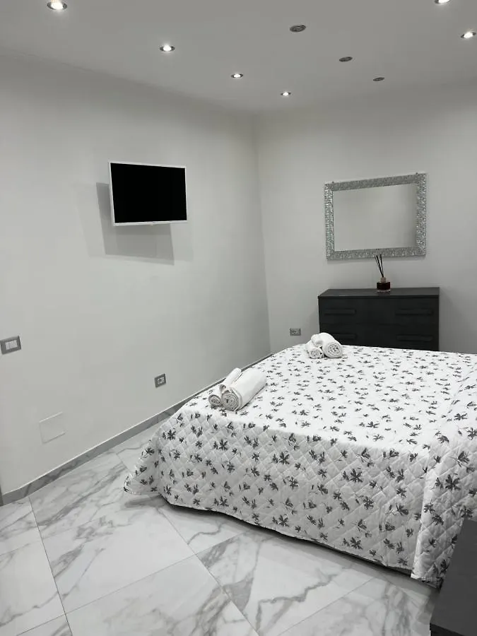 House Sant'Anna Βίλα Νάπολη 0*,